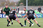 Connacht v Ospreys BKT United Rugby Championship game at the Sportsground.<br />
Connacht's JJ Hanrahan passes to Oisin Dowling ...Will Griffiths and Kieran Williams, Ospreys