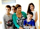 <br />
Ileana Cunnifffe, with her children Conor, Sean, Jack and Sarah