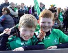 Young Connacht supporters Joe Dalton and Tadhg Cronin from Rosscahill at the Guinness PRO12 semi-final against Glasgow Warriors at the Sportsground.<br />
